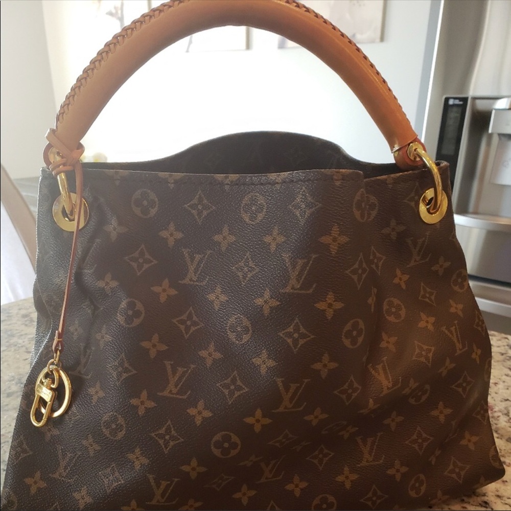 Louis Vuitton Artsy